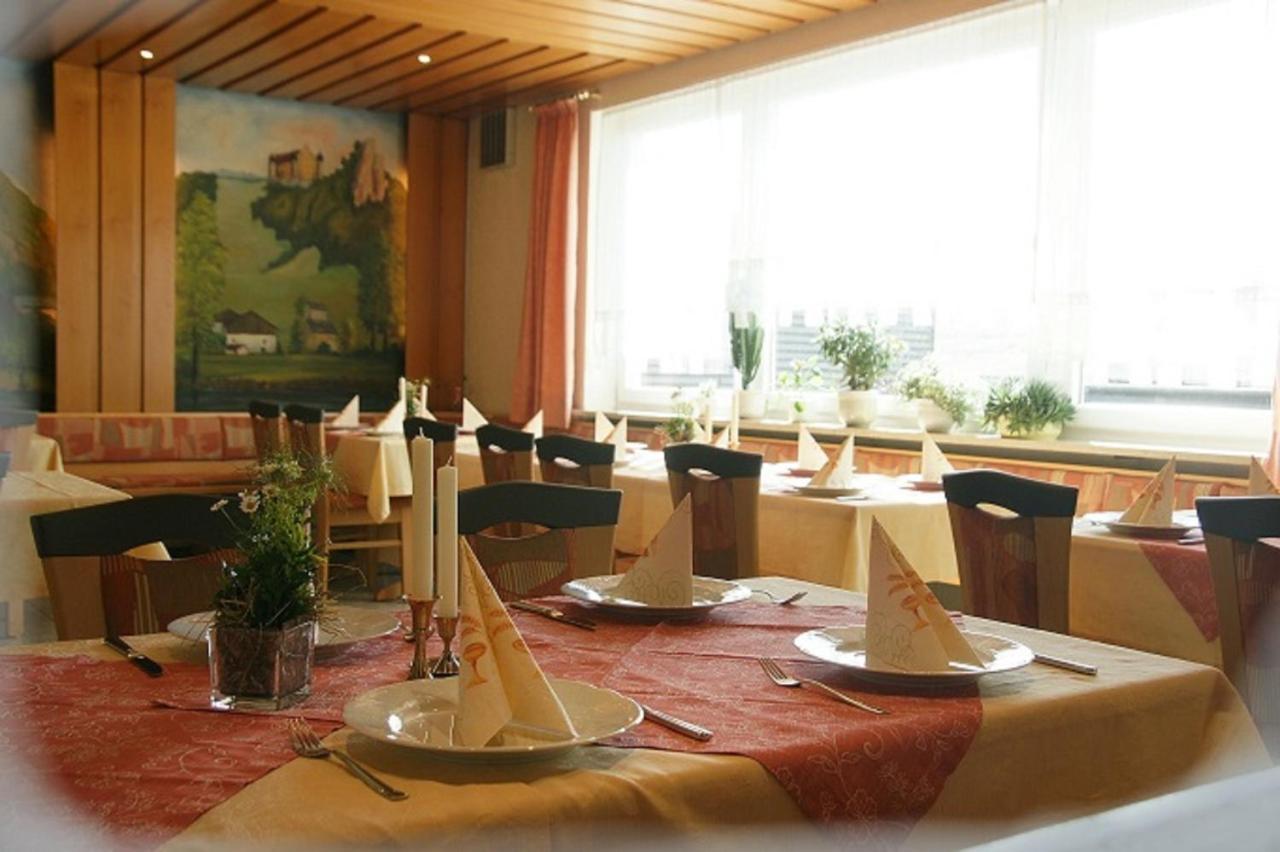 Landgasthof Zur Linde リーデンブルク エクステリア 写真